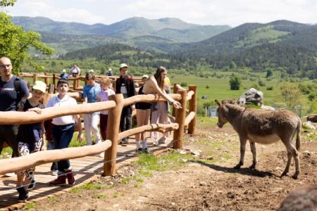 PIVKA DRŽAVNO TEKMOVANJE MLADIH ČEBELARJEV 11.5.2024 - Valter Leban-0612 (Small)